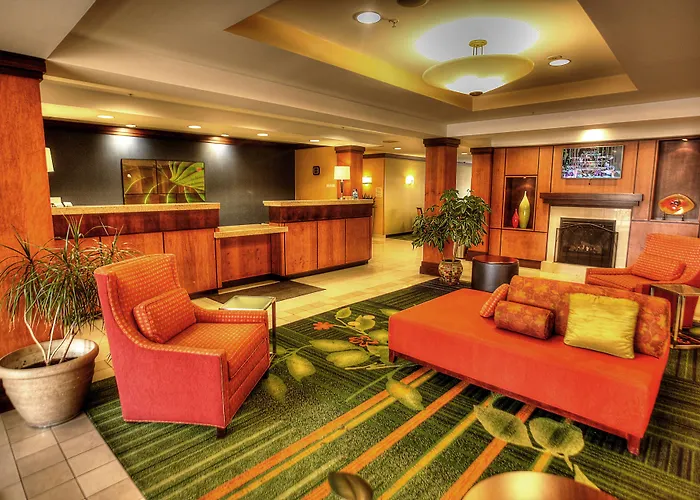 Hotel Fairfield & Rend Mount Vernon