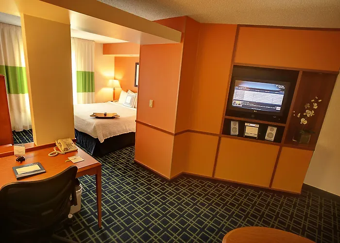 Hotel Fairfield & Rend Mount Vernon