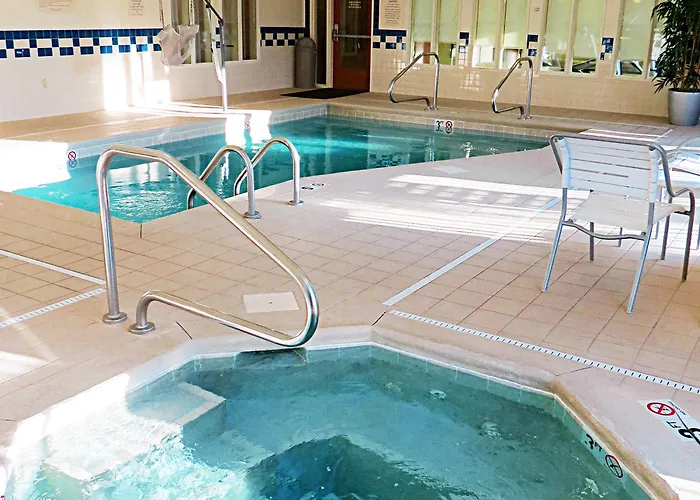 Hotel Fairfield & Rend Mount Vernon