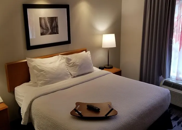 Fairfield & Rend Hotel Mount Vernon